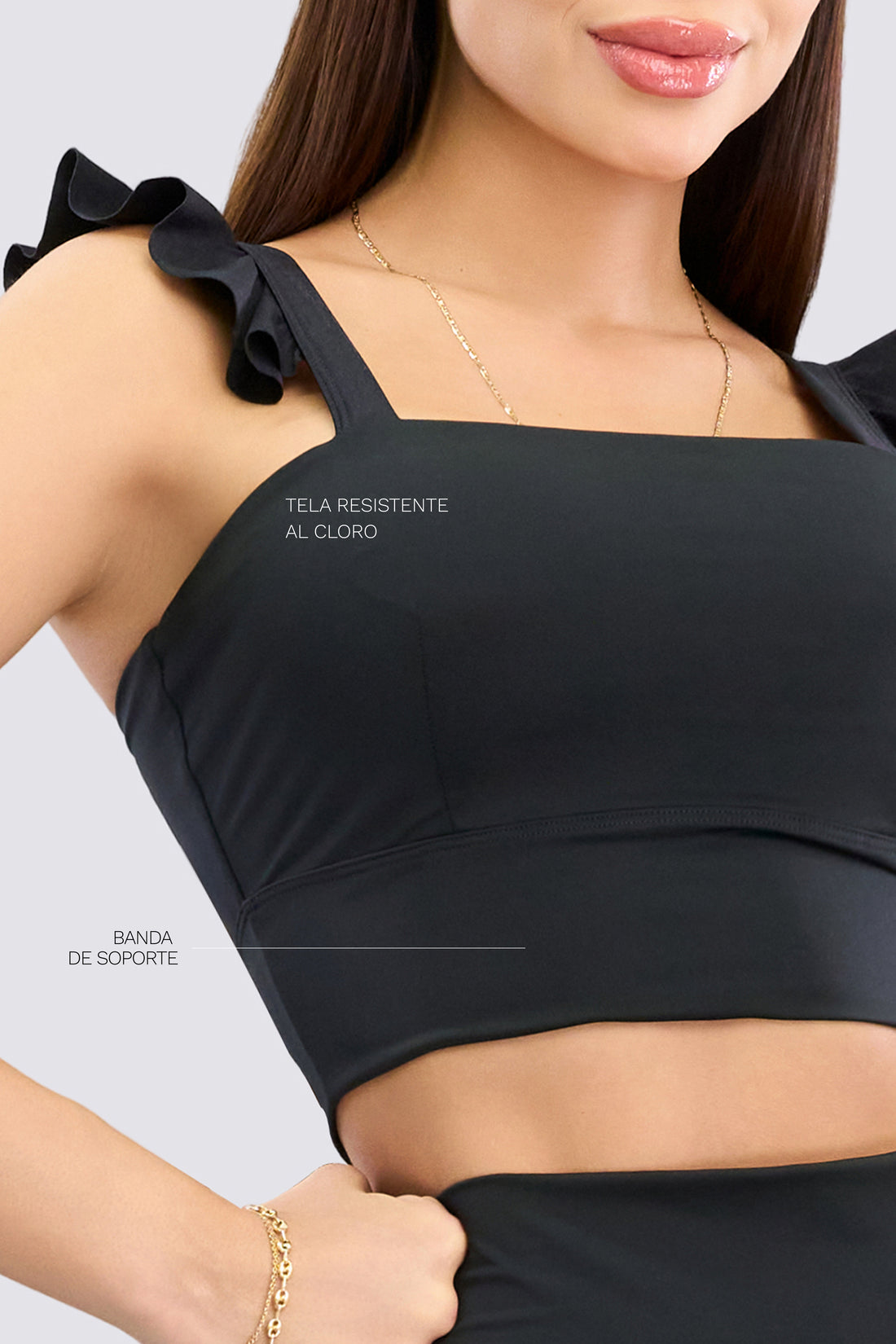 TOP CROP NEGRO CON VOLANTES RVC