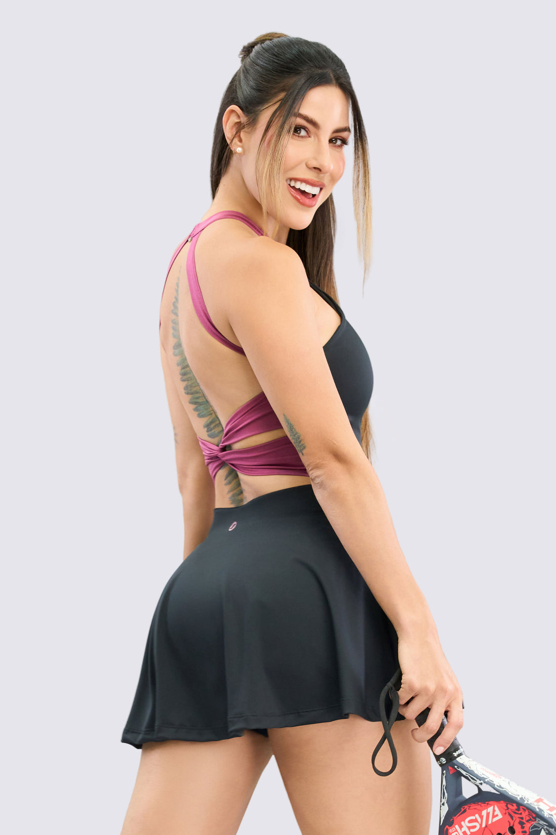 VESTIDO NEGRO TOP HALTER Y ESPALDA ABIERTA RVC