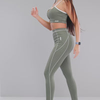 LEGGINGS VERDE CON DETALLES AL CONTORNO RVC