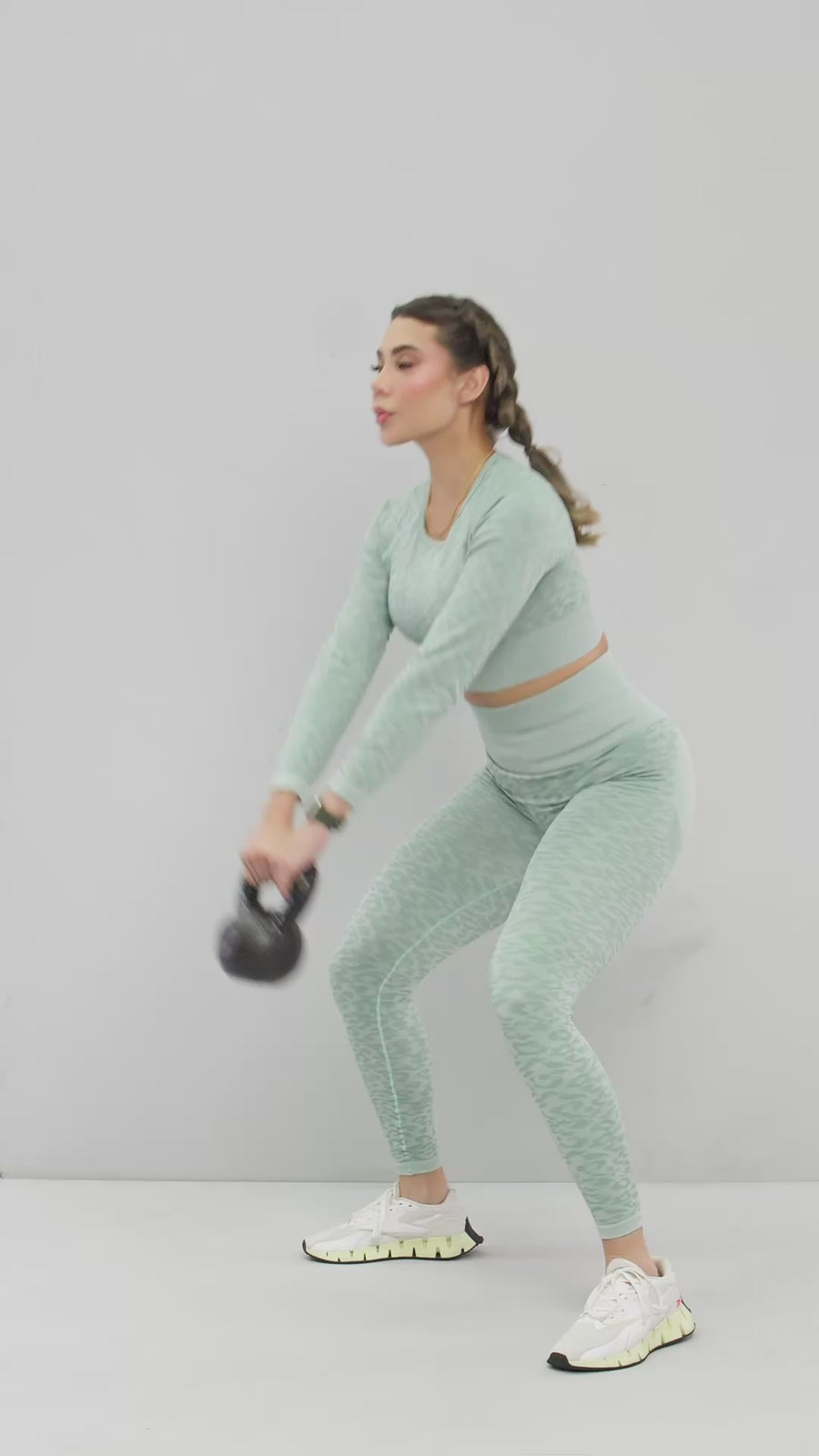 BUZO DEPORTIVO GF13Q3T225-S2VDC MAX